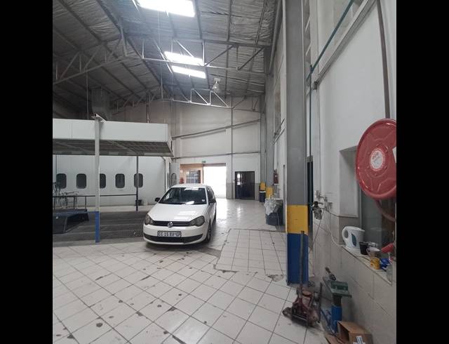 1,600M² WAREHOUSE TO LET IN WESTGATE